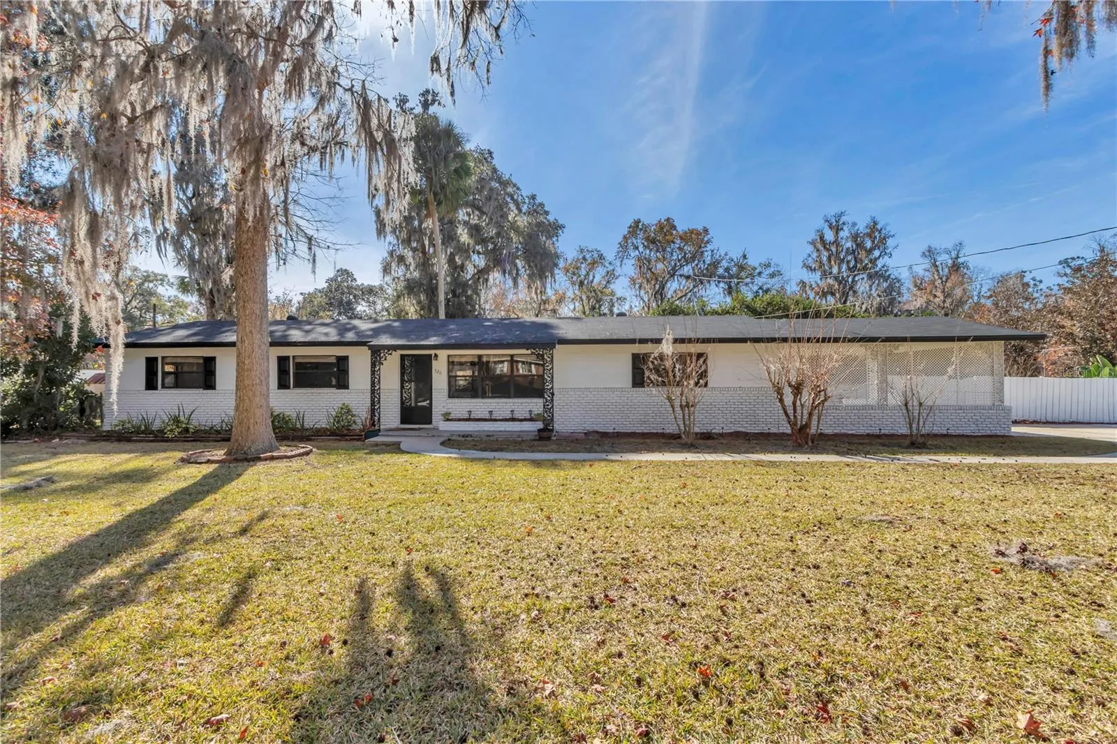 520 SW 38TH ST