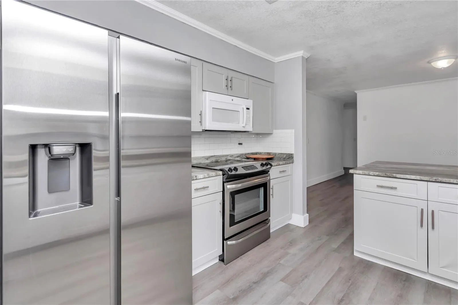 520 SW 38TH ST