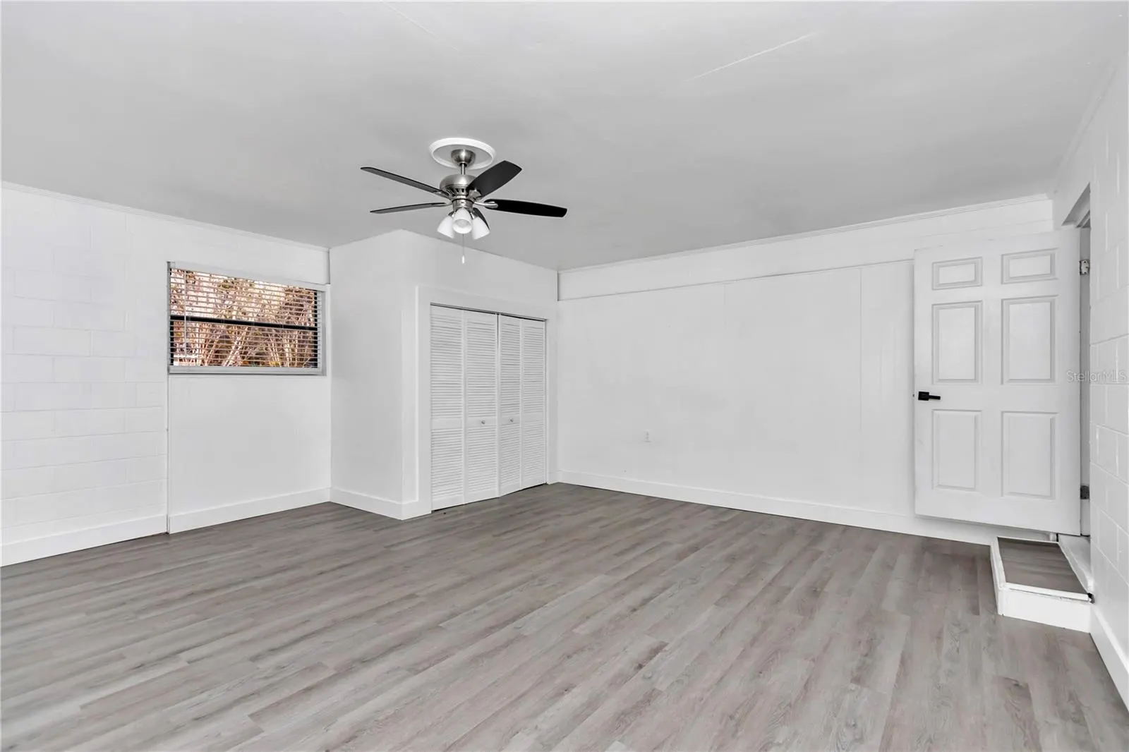 520 SW 38TH ST