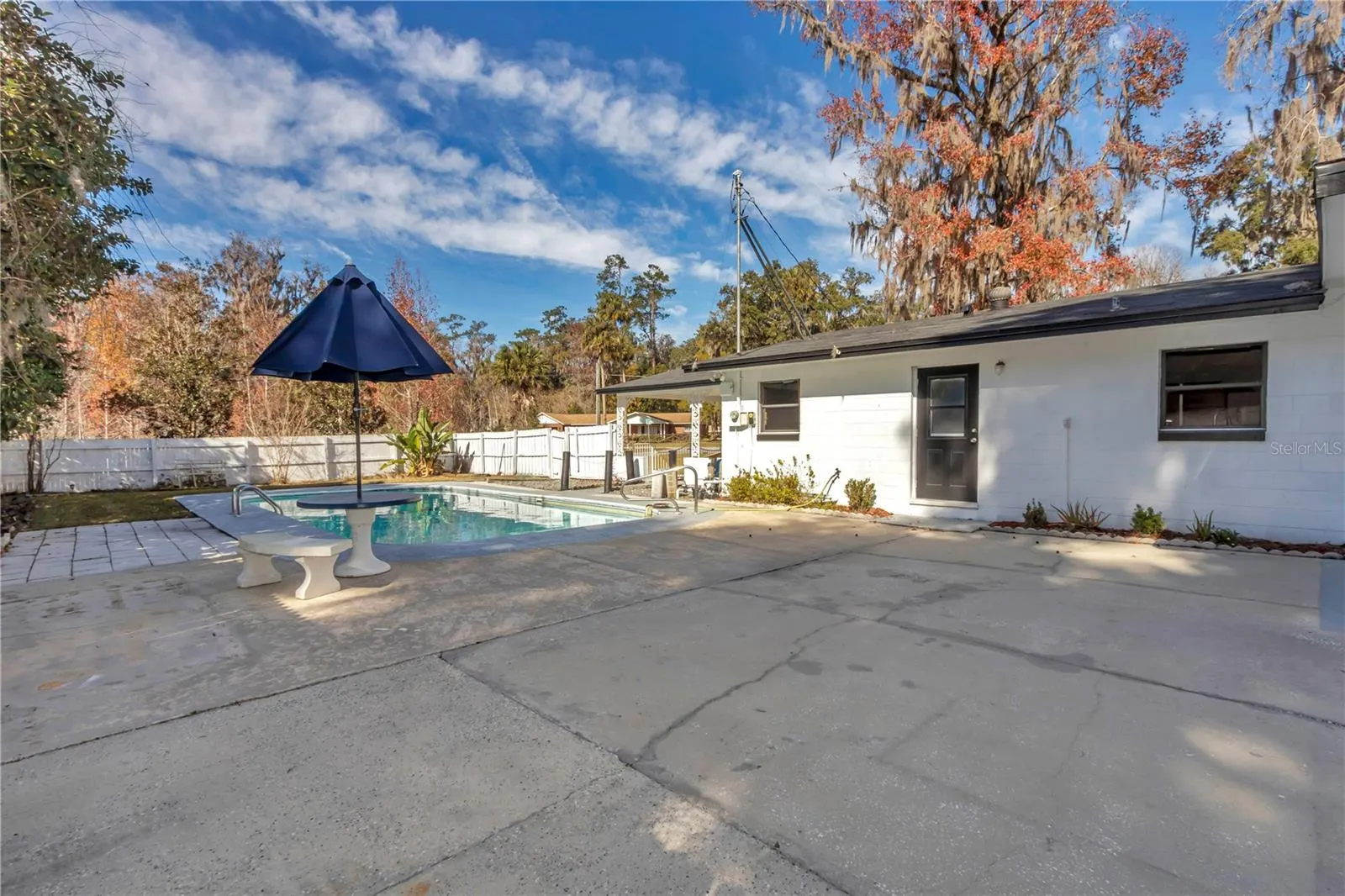 520 SW 38TH ST