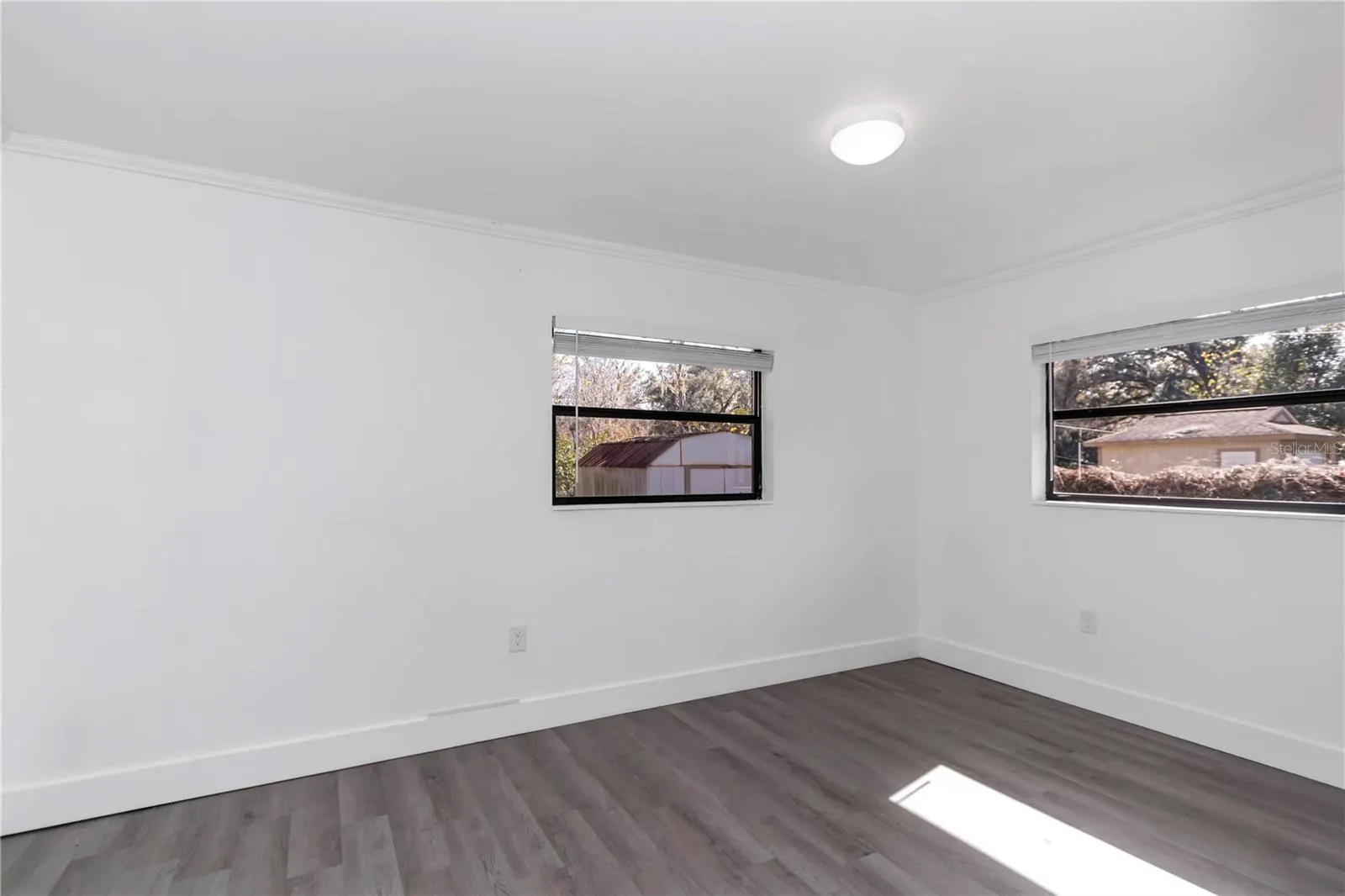520 SW 38TH ST
