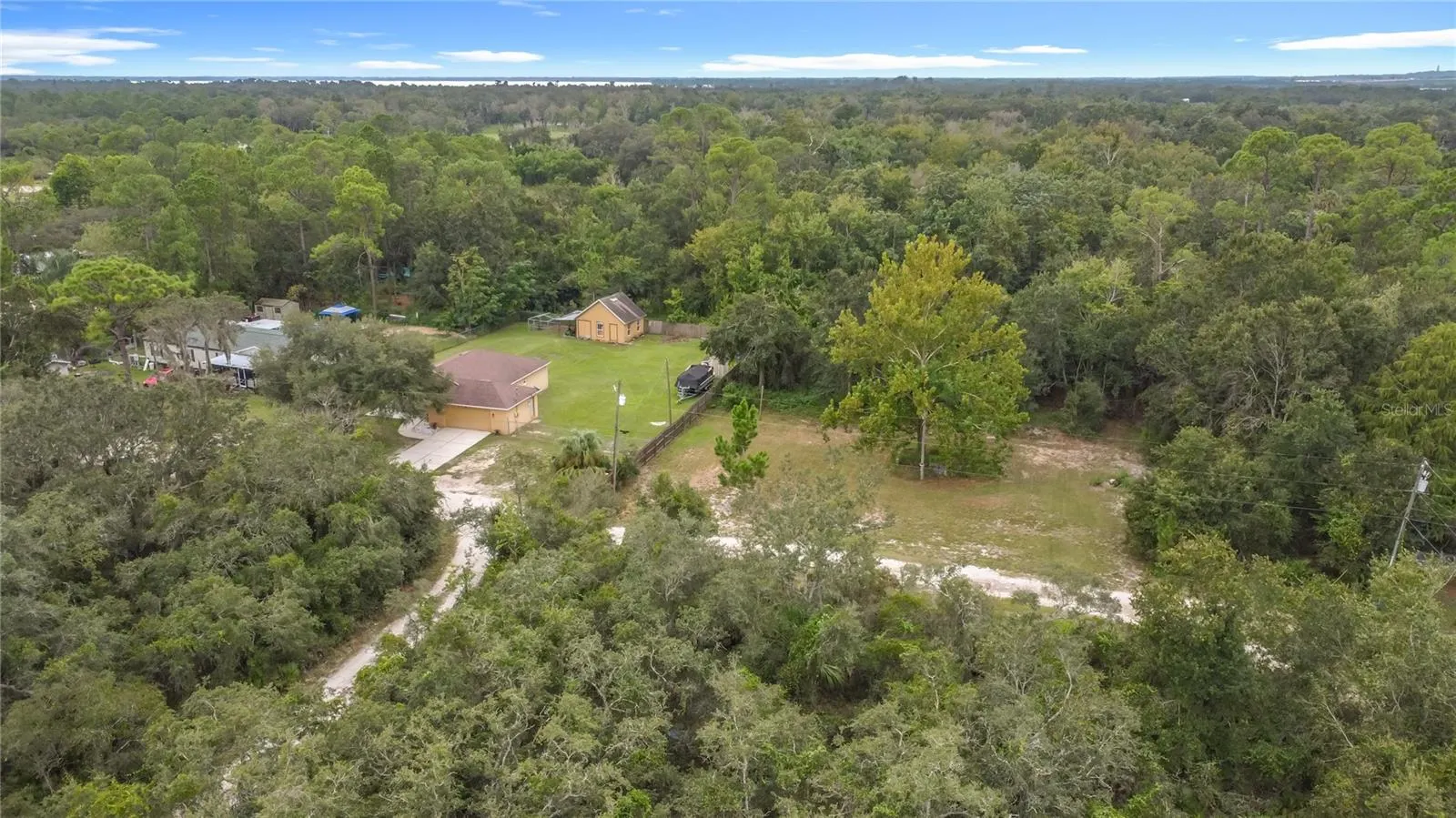 2416 TURKEY OAK RD