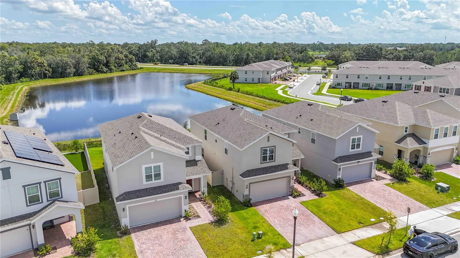 1161 GRAND HAMMOCK CT