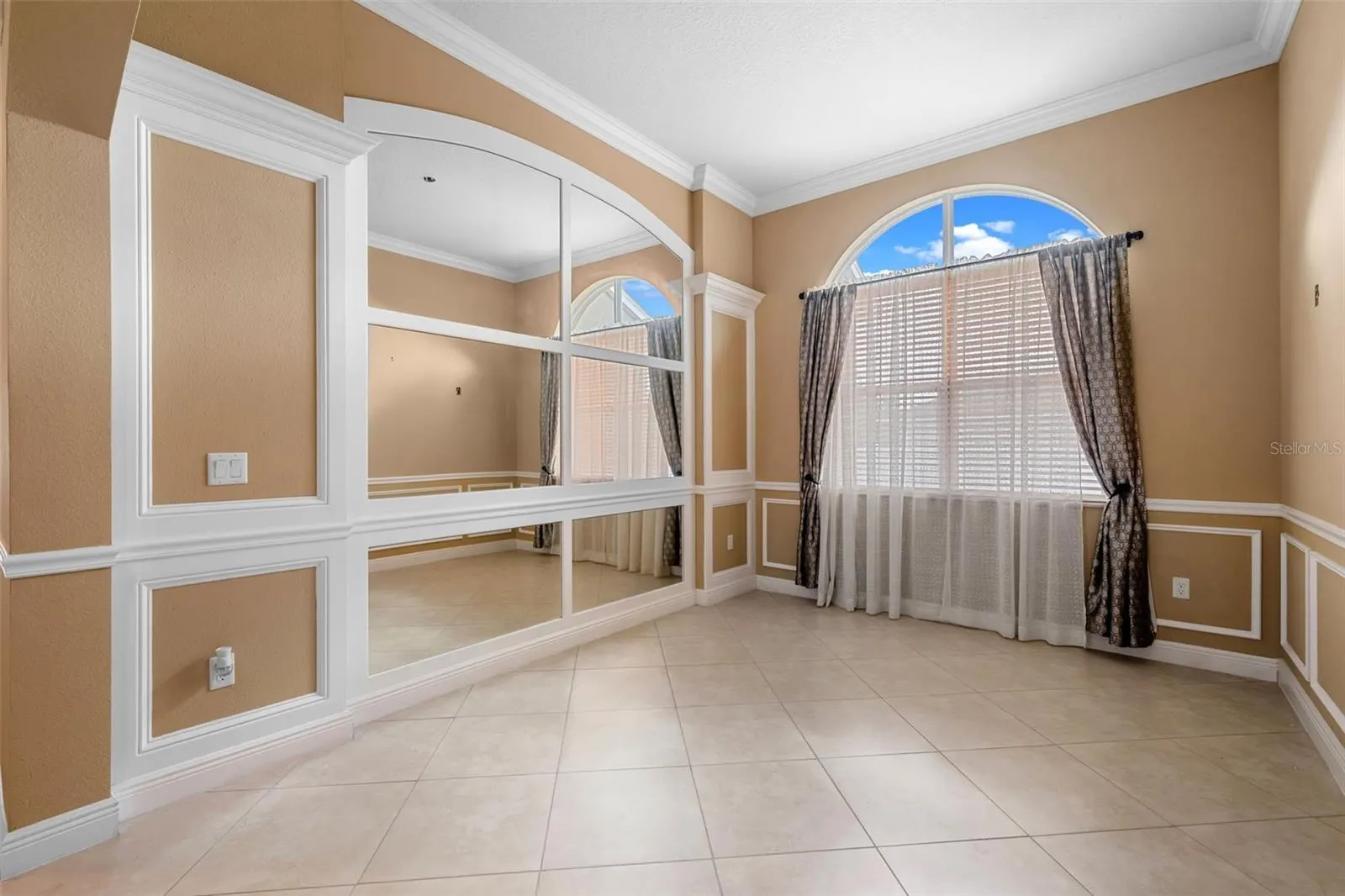 4414 AZURE ISLE WAY