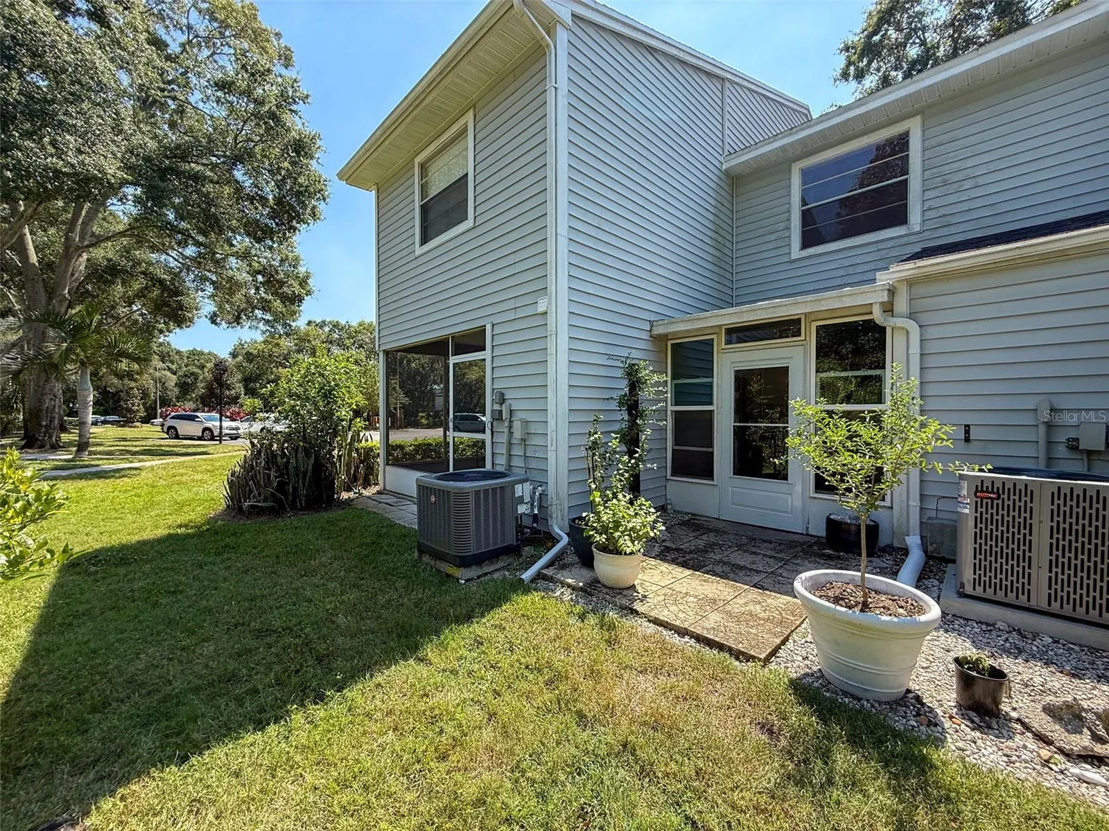 2161 FOX CHASE BLVD