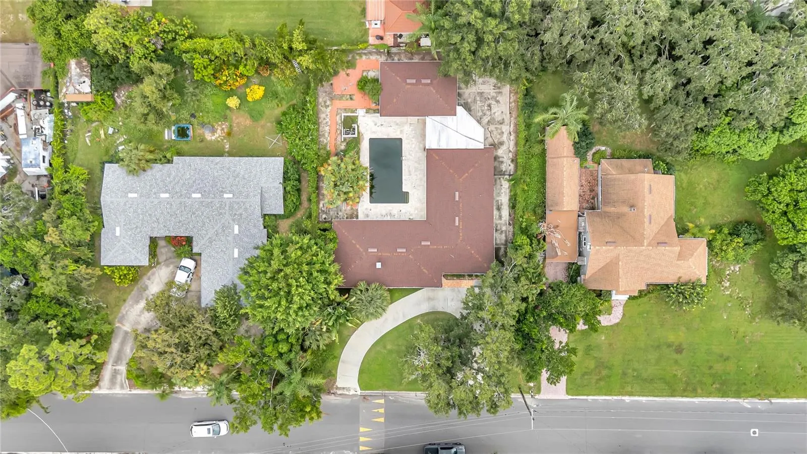 1325 N LAKE OTIS DR