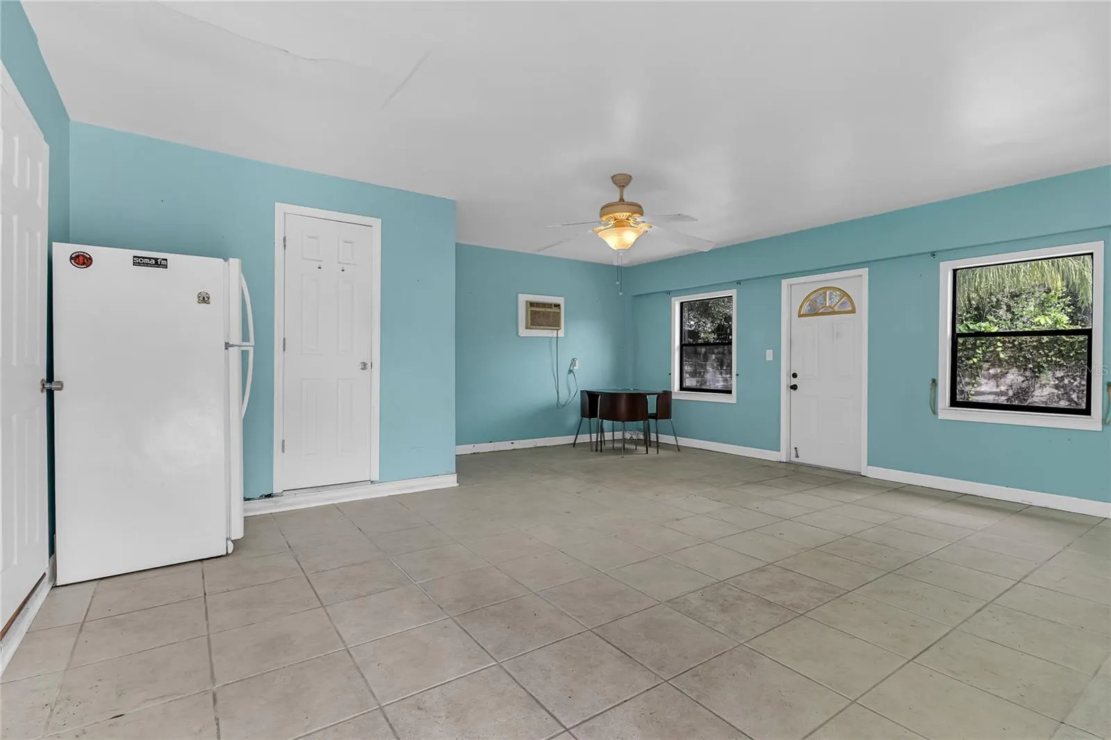 1325 N LAKE OTIS DR
