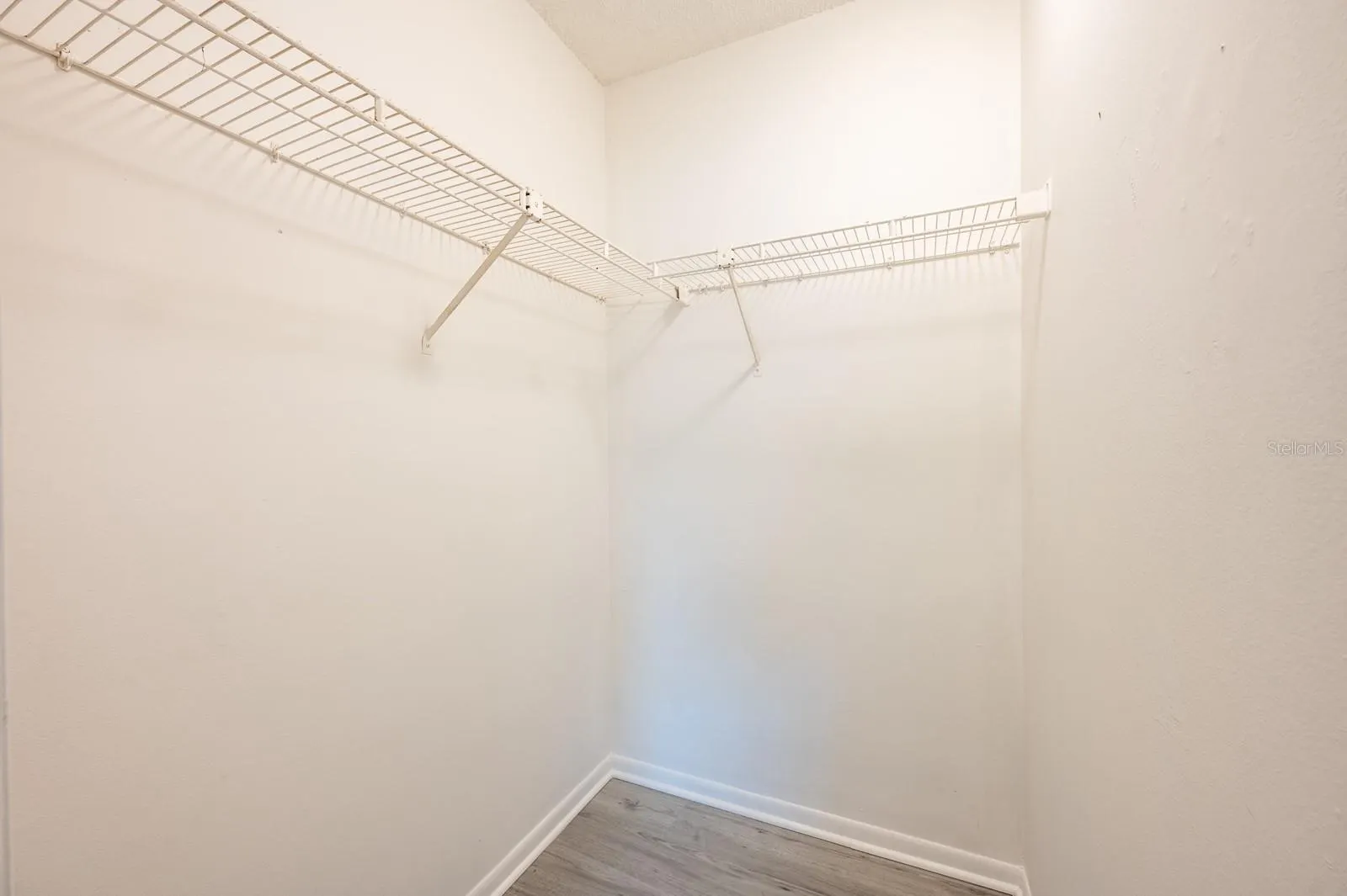 1690 40TH ST S