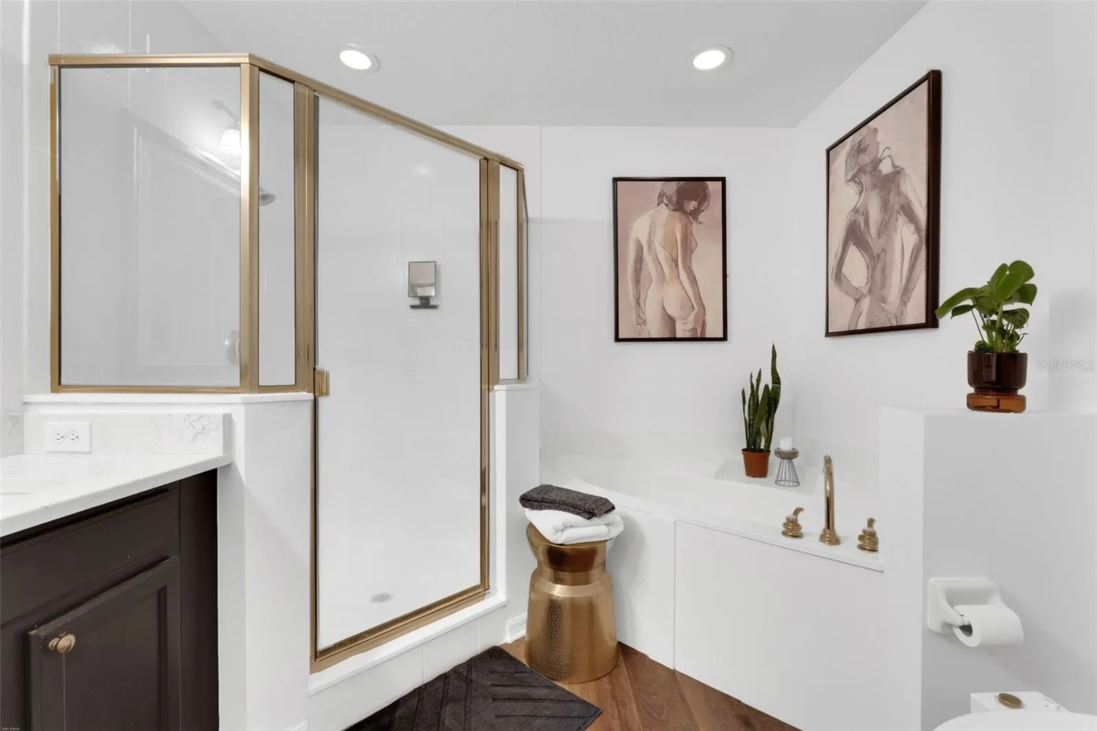 1121 CELEBRATION AVE #201, #201