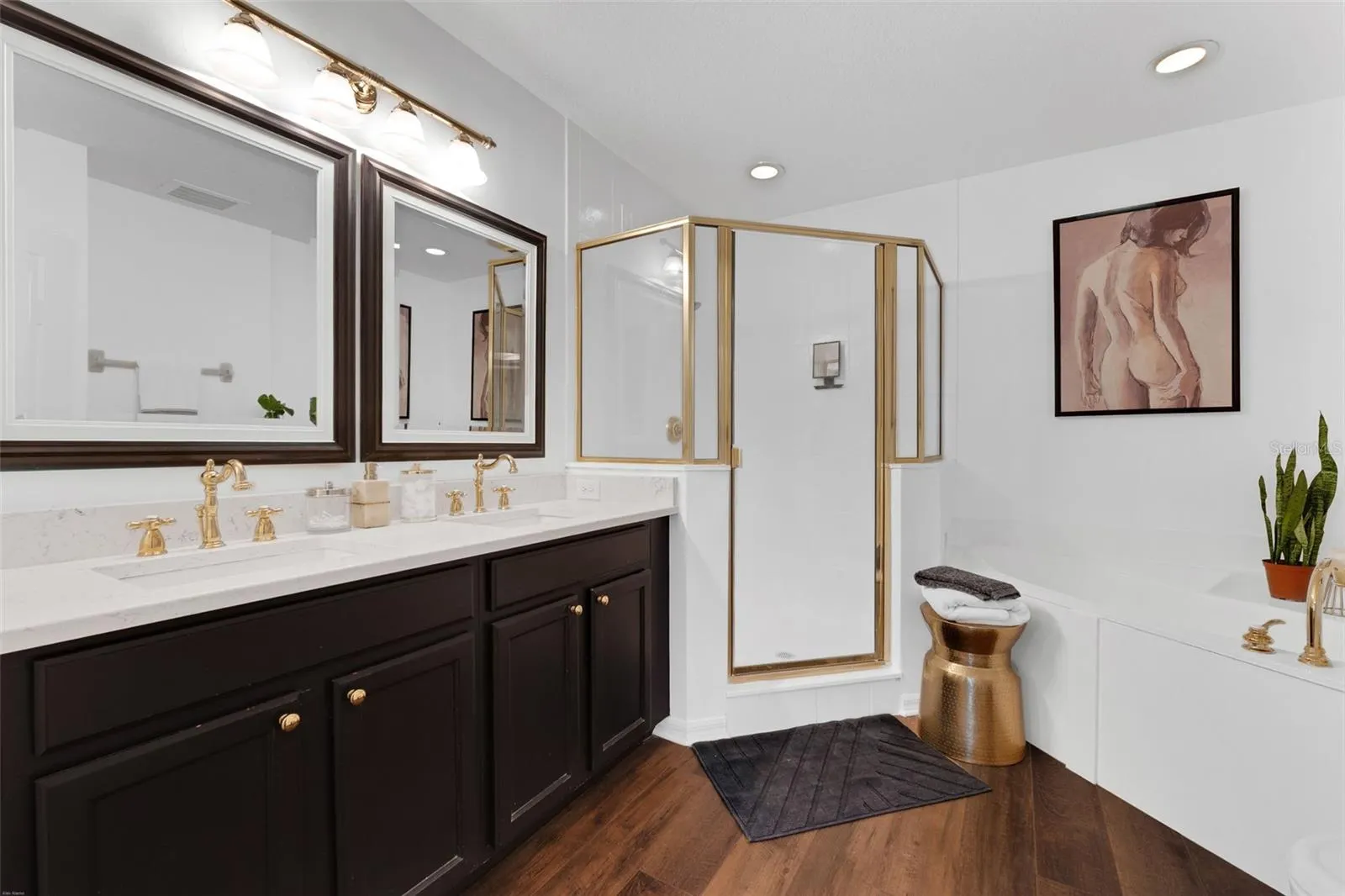 1121 CELEBRATION AVE #201, #201