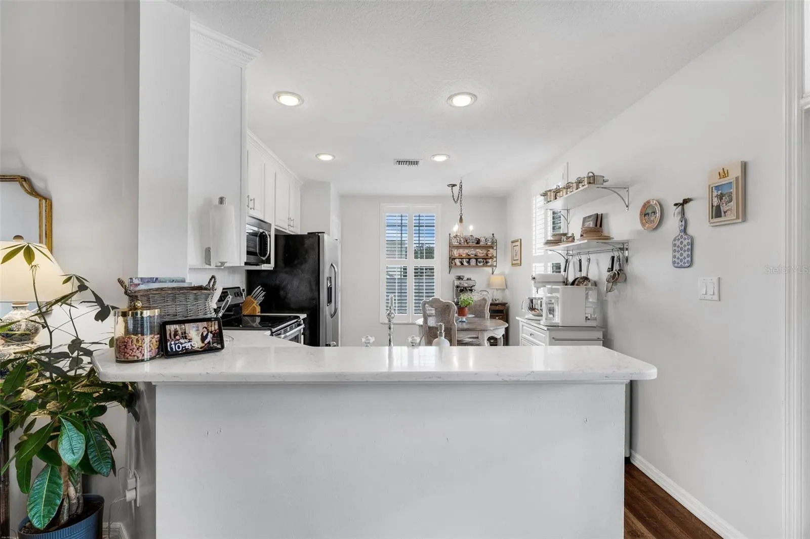 1121 CELEBRATION AVE #201, #201