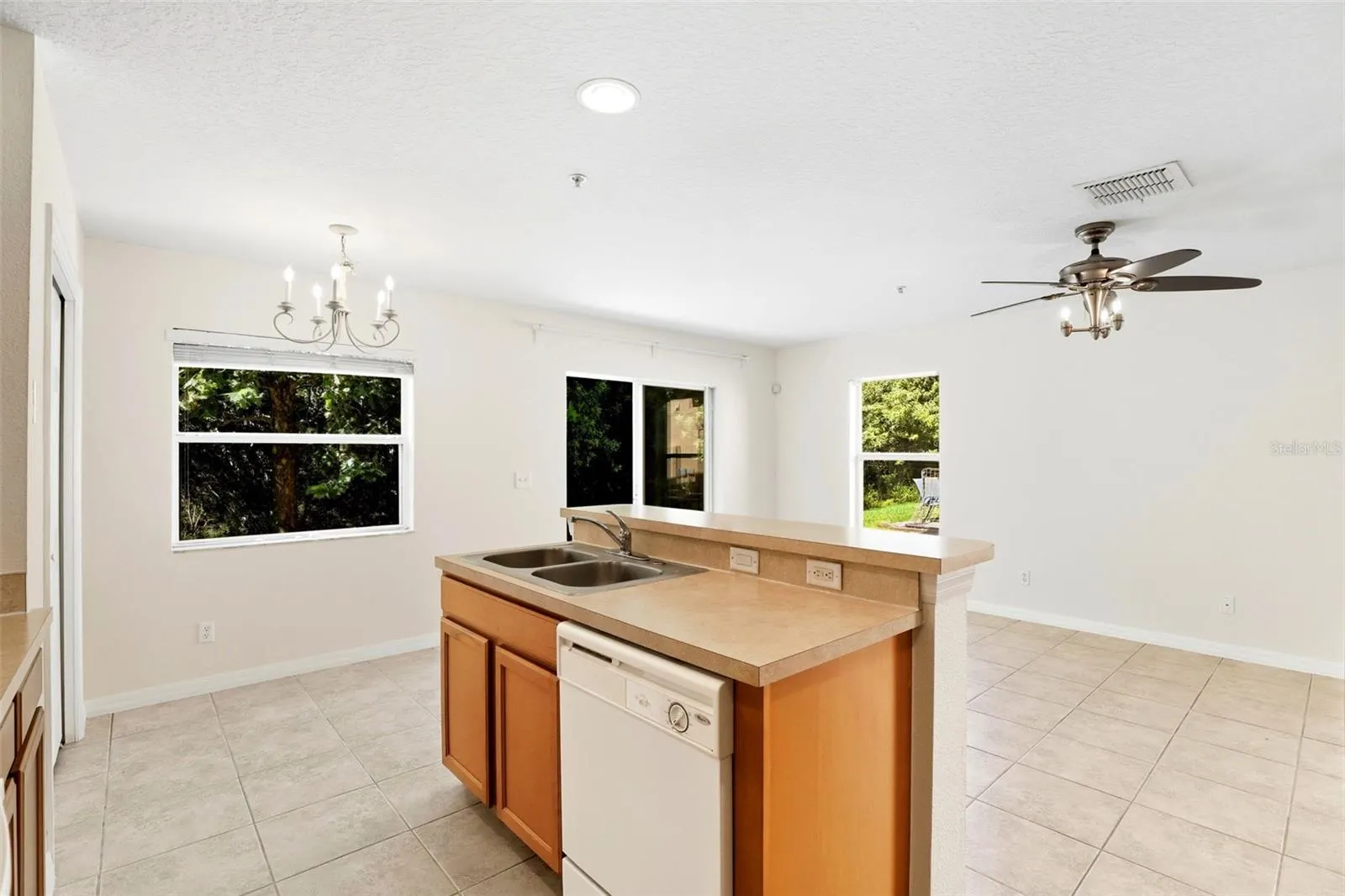 521 INTERLUDE LN #H, #H