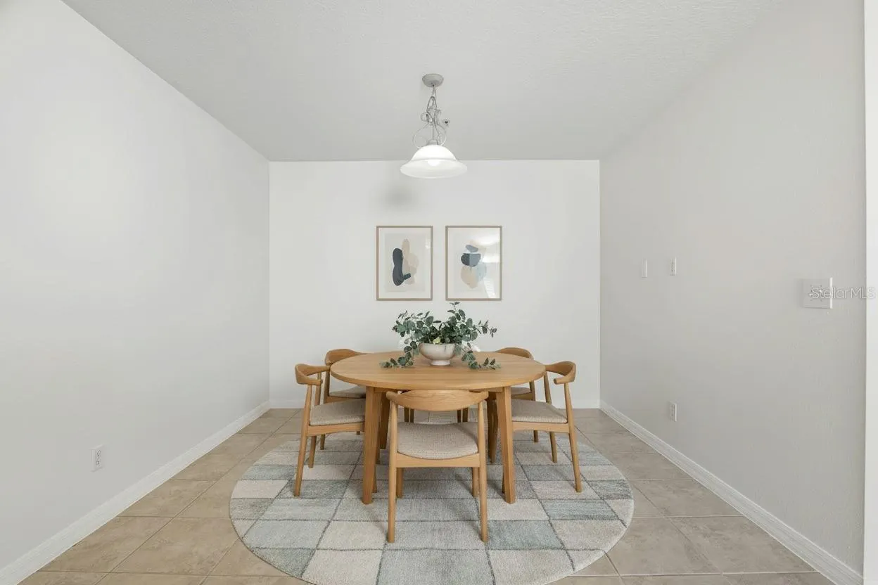 521 INTERLUDE LN #H, #H