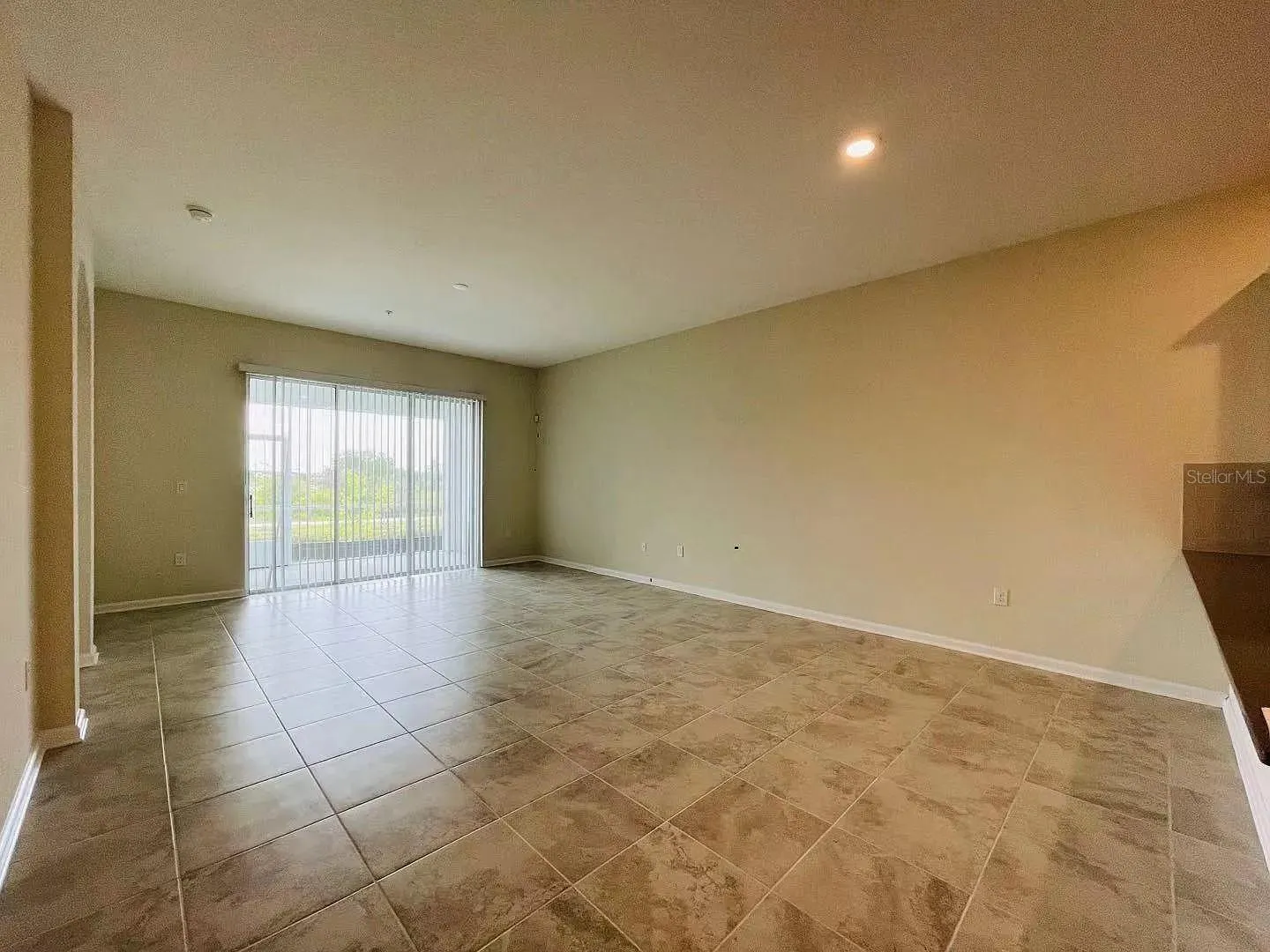 1161 DROP LN