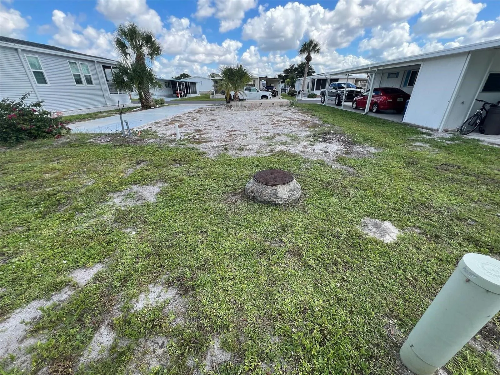 703 ROMA RD