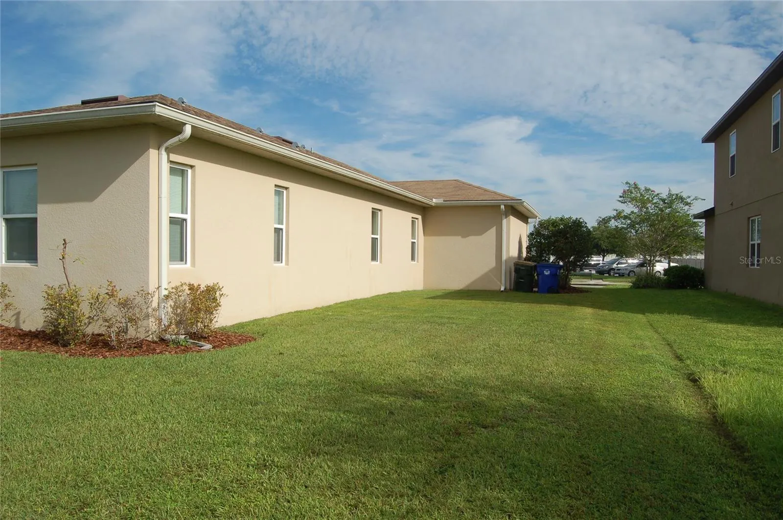 1694 GENTLE BREEZE DR