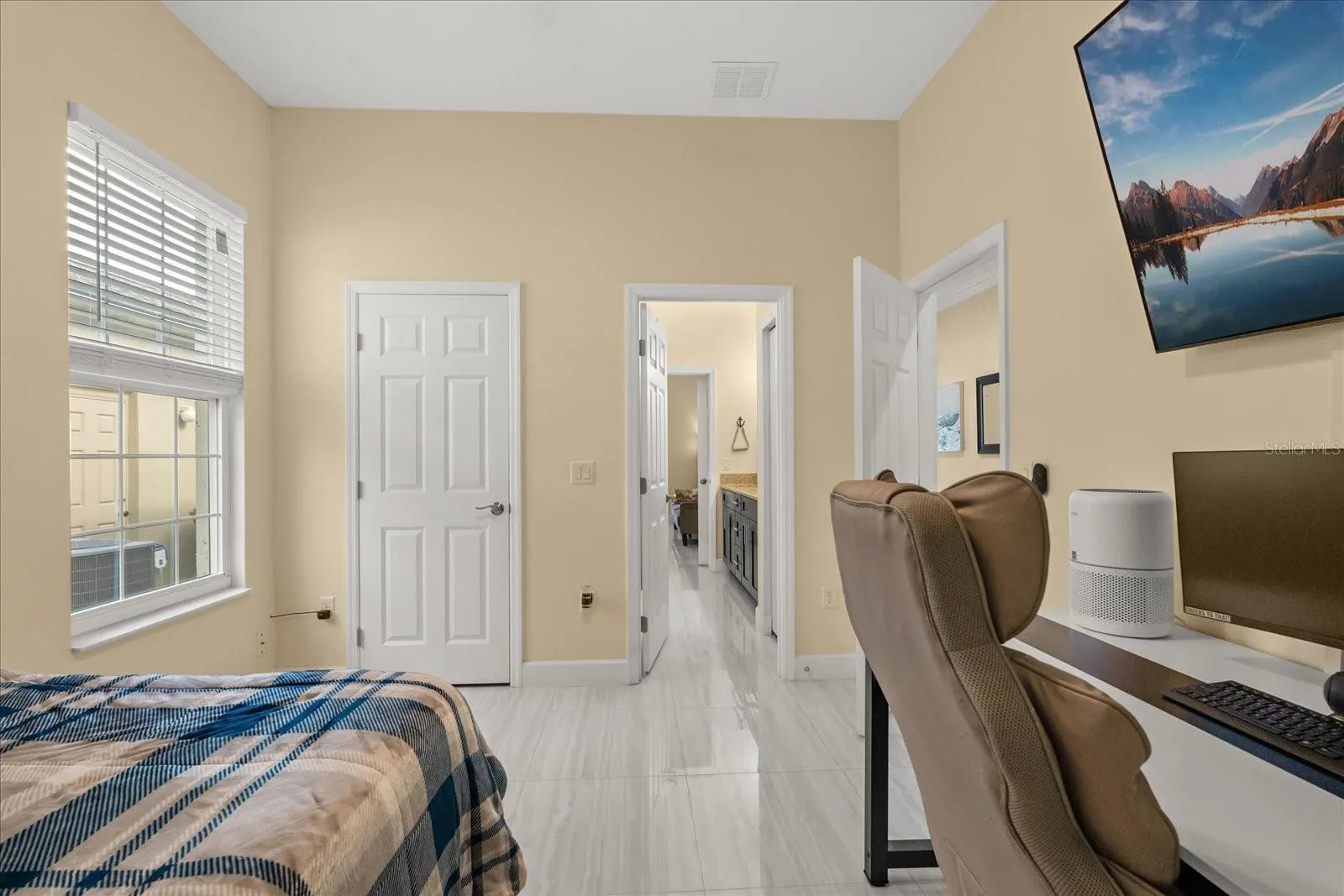 2717 SCARBOROUGH CT