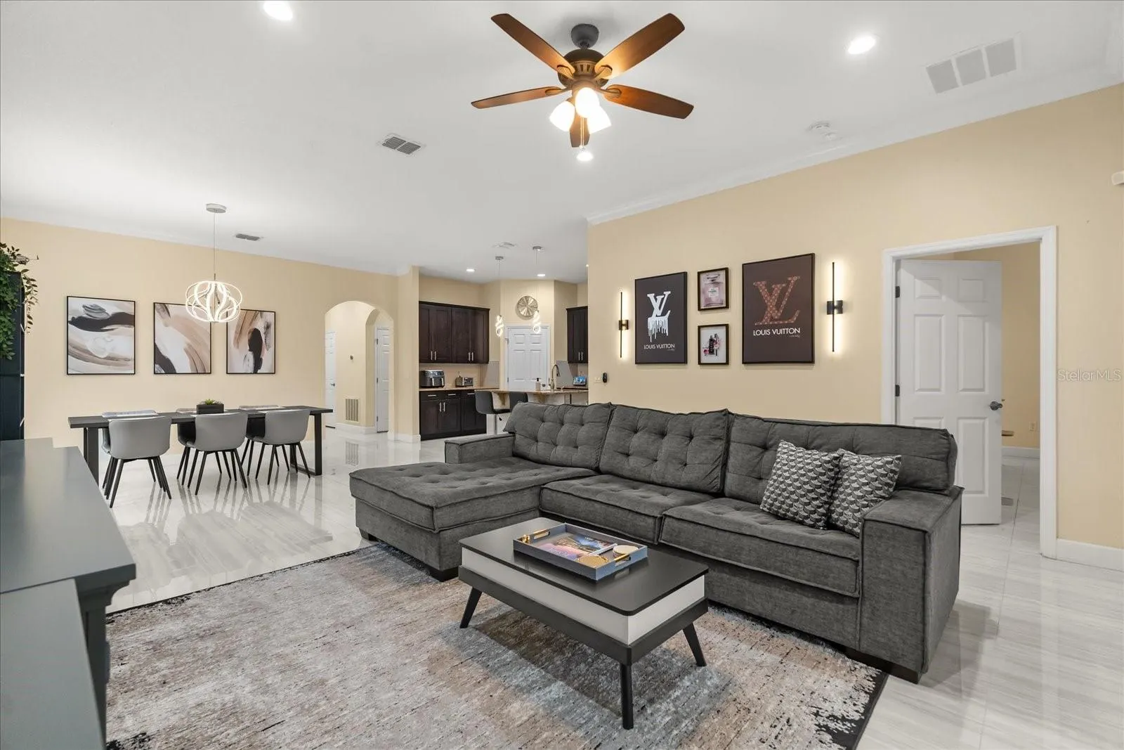 2717 SCARBOROUGH CT