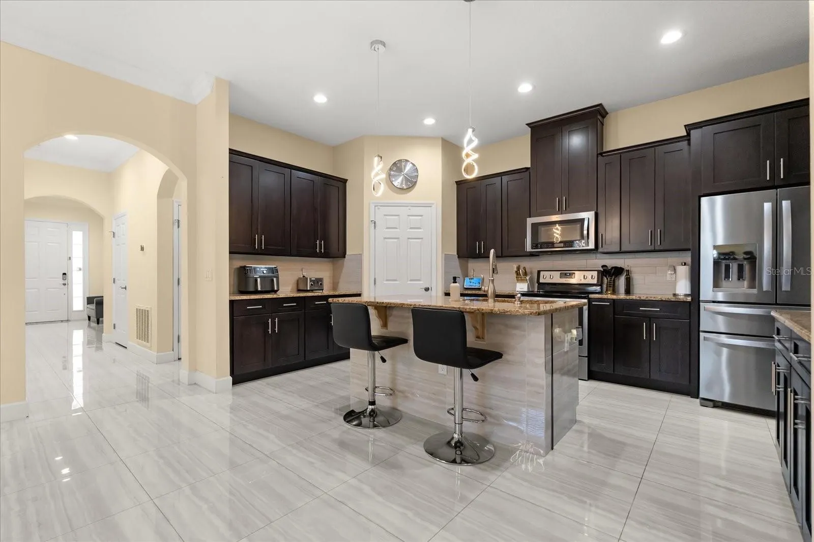 2717 SCARBOROUGH CT