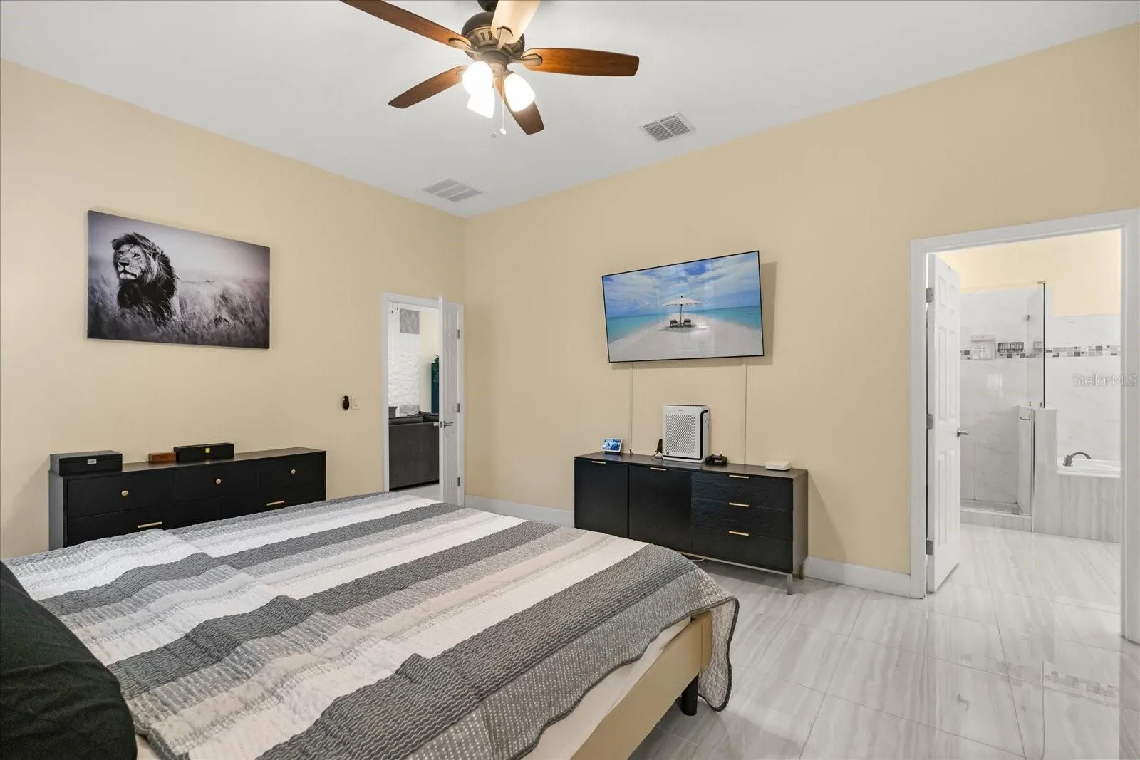 2717 SCARBOROUGH CT