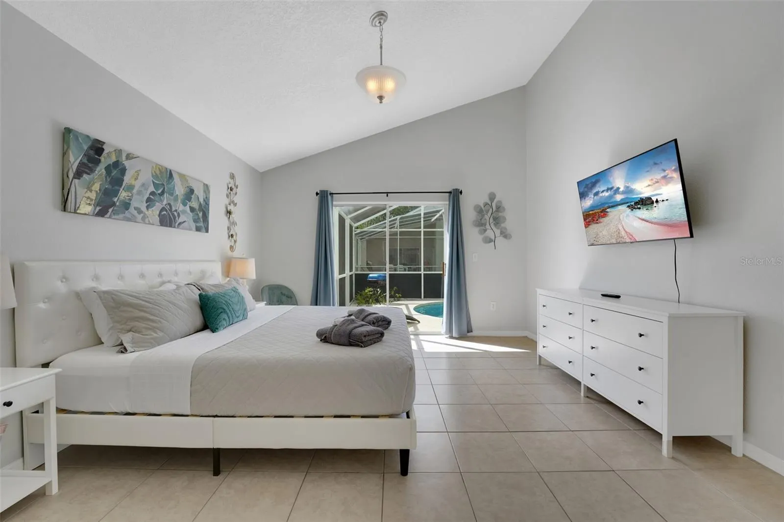 4310 BAYSIDE DR