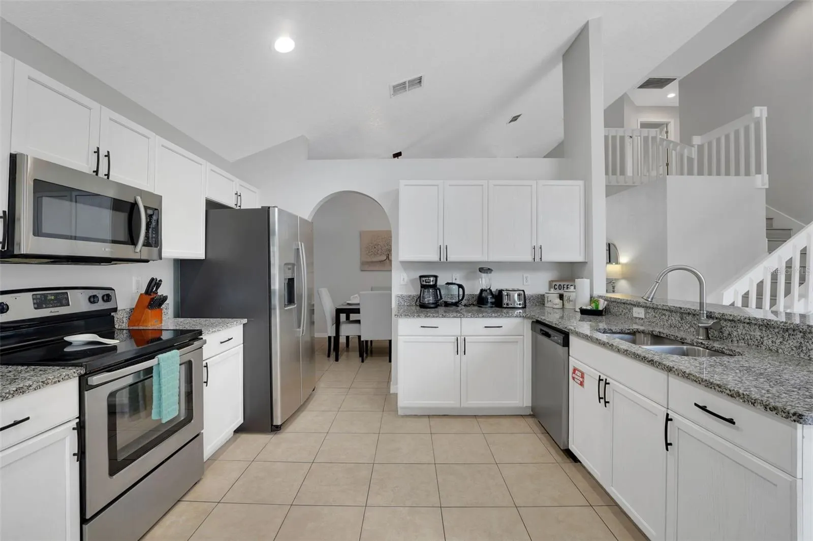 4310 BAYSIDE DR