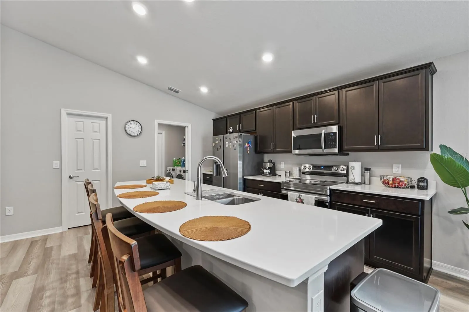 1017 MOUNTAIN FLOWER LN