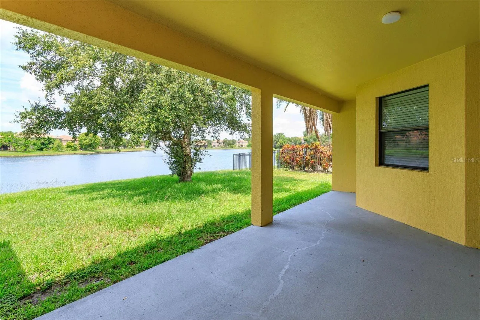 3904 COASTAL BREEZE DR