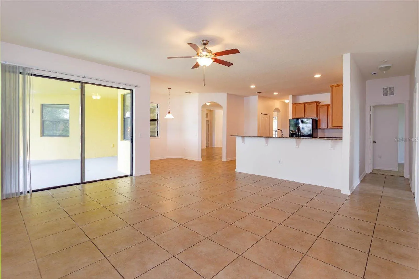 3904 COASTAL BREEZE DR