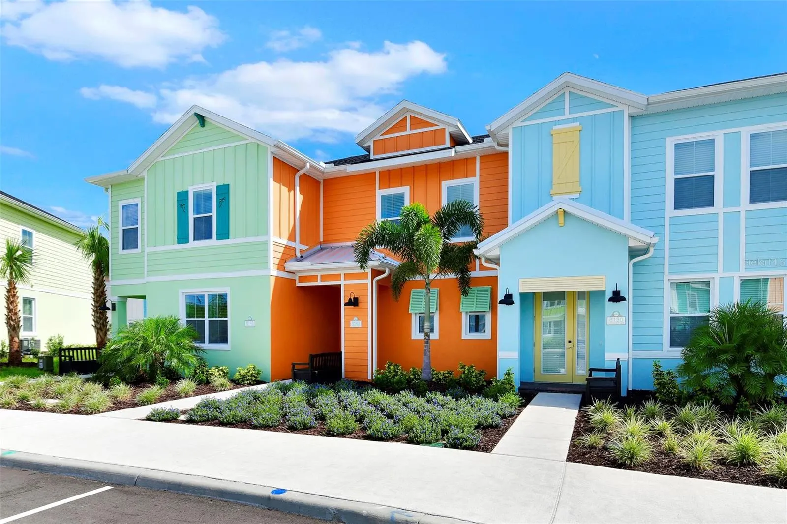 8143 COCONUT PL