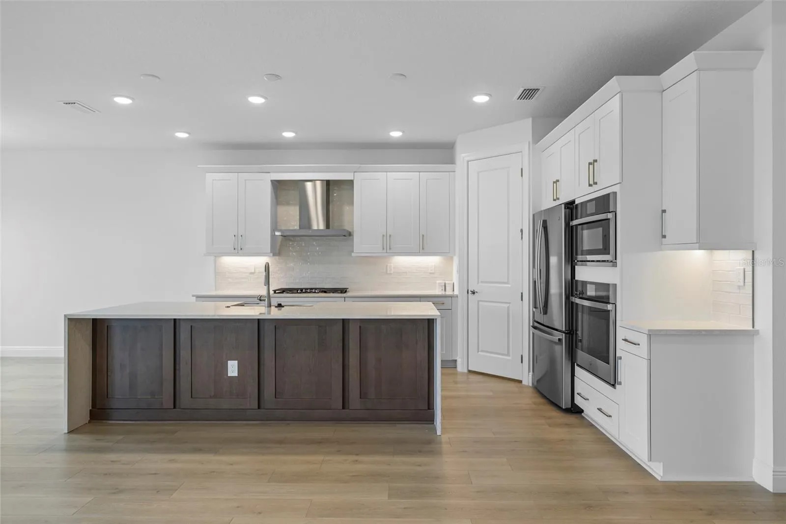18373 ROCKPORT PL
