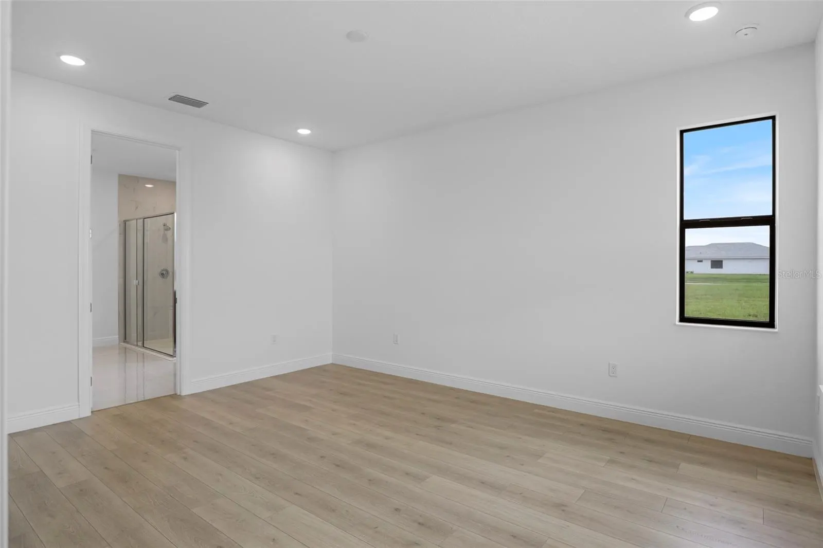 18373 ROCKPORT PL