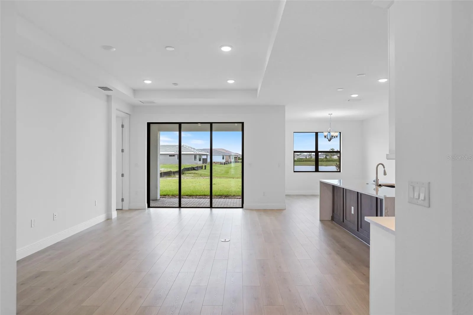 18373 ROCKPORT PL