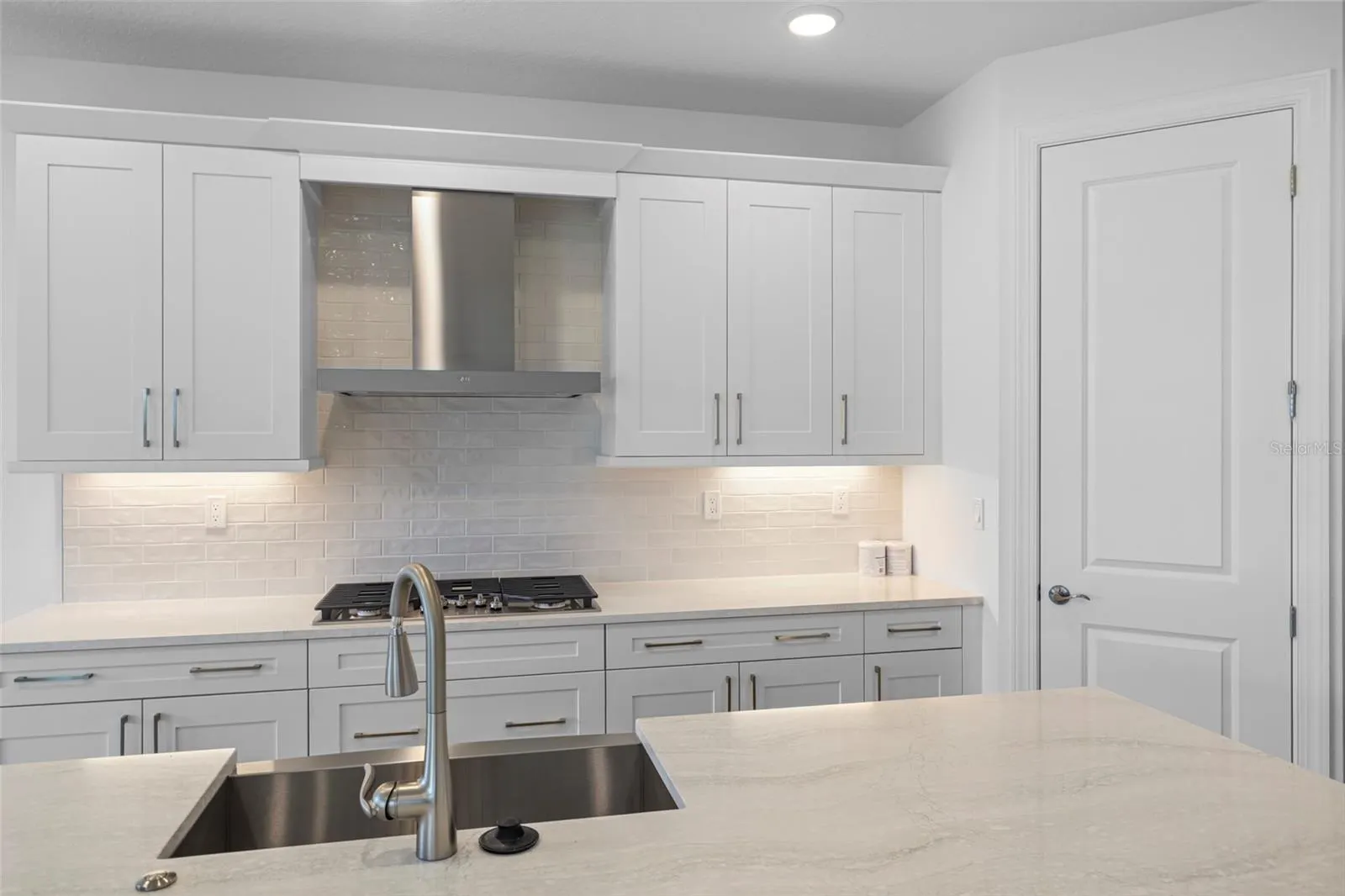 18373 ROCKPORT PL