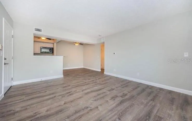 10200 NE GANDY BLVD N #1116, #1116