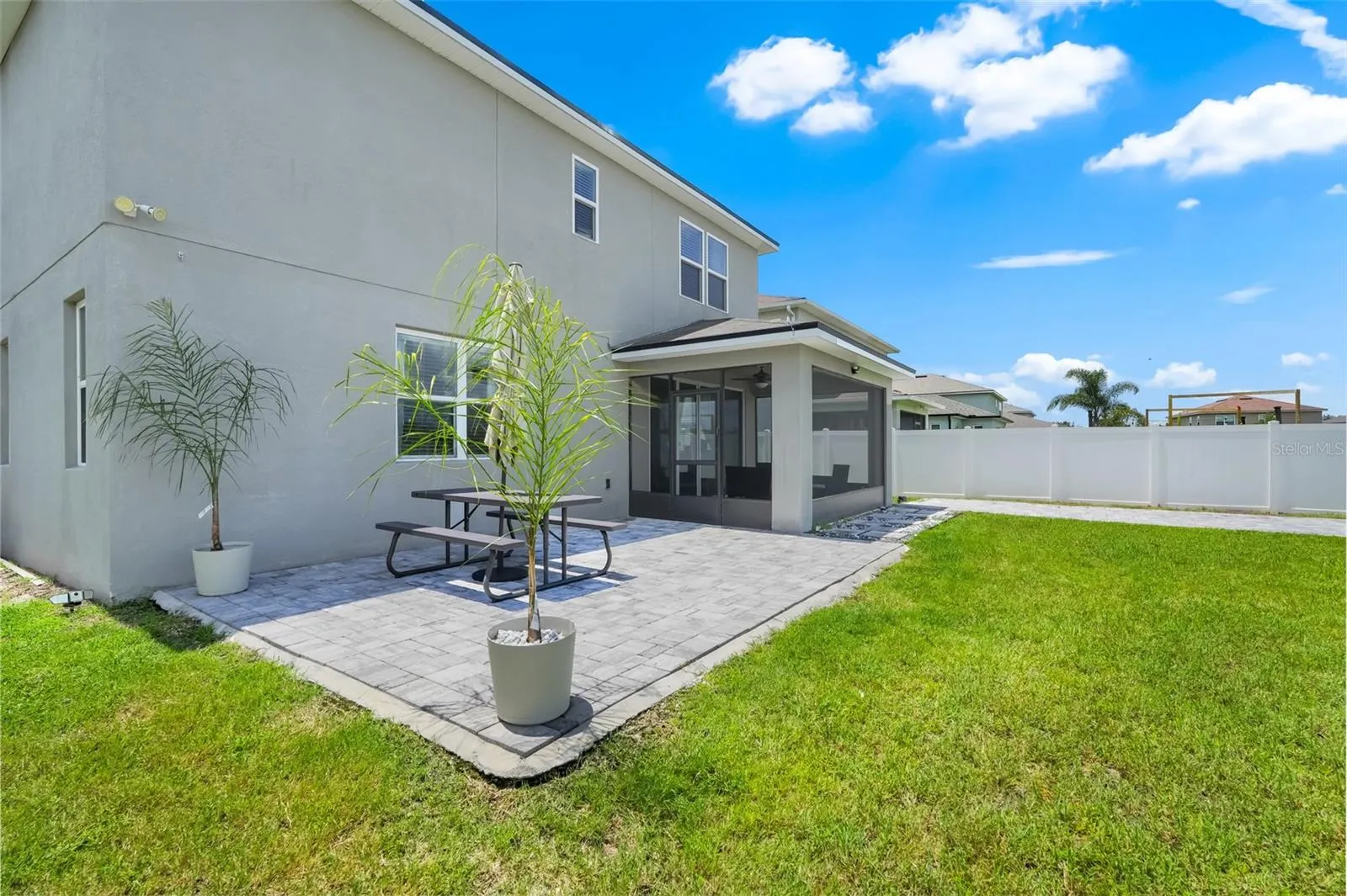 3528 BRISTOL COVE LN