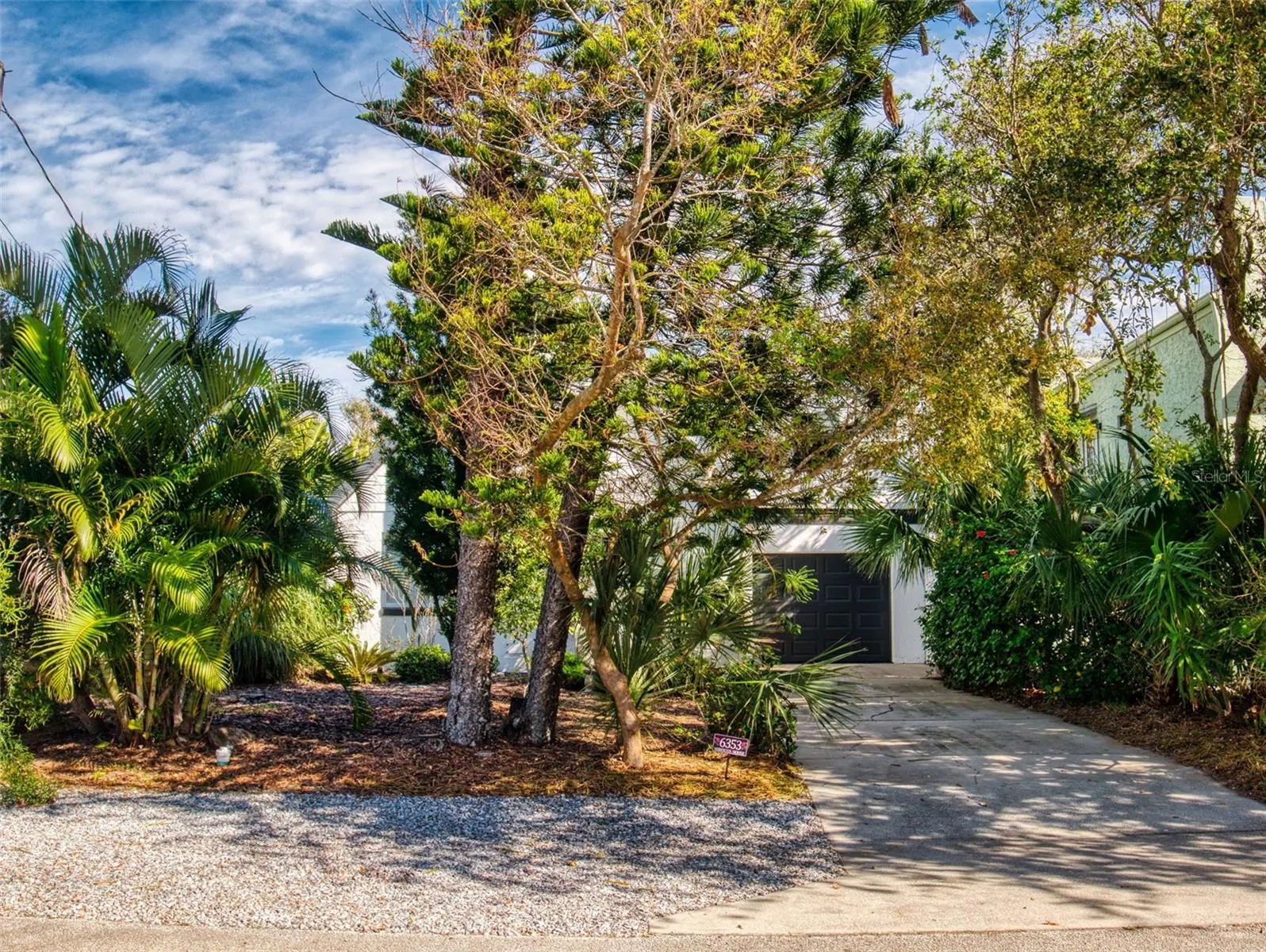 6353 RIVER RD