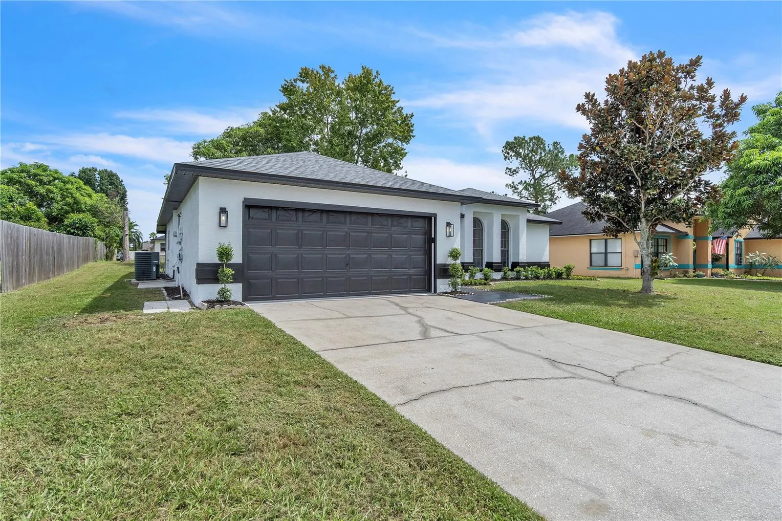 2679 FOREST VIEW LN