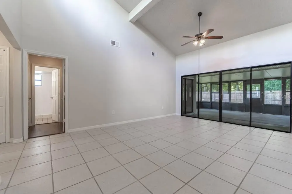 709 DEL RIO WAY