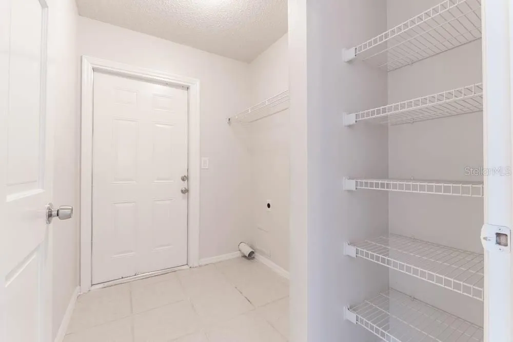 709 DEL RIO WAY