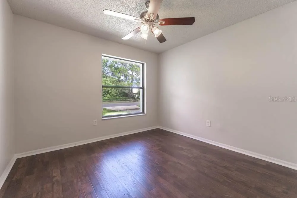 709 DEL RIO WAY