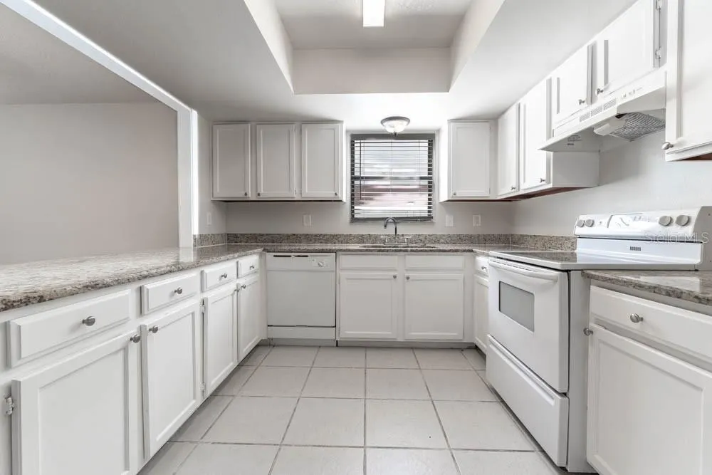 709 DEL RIO WAY