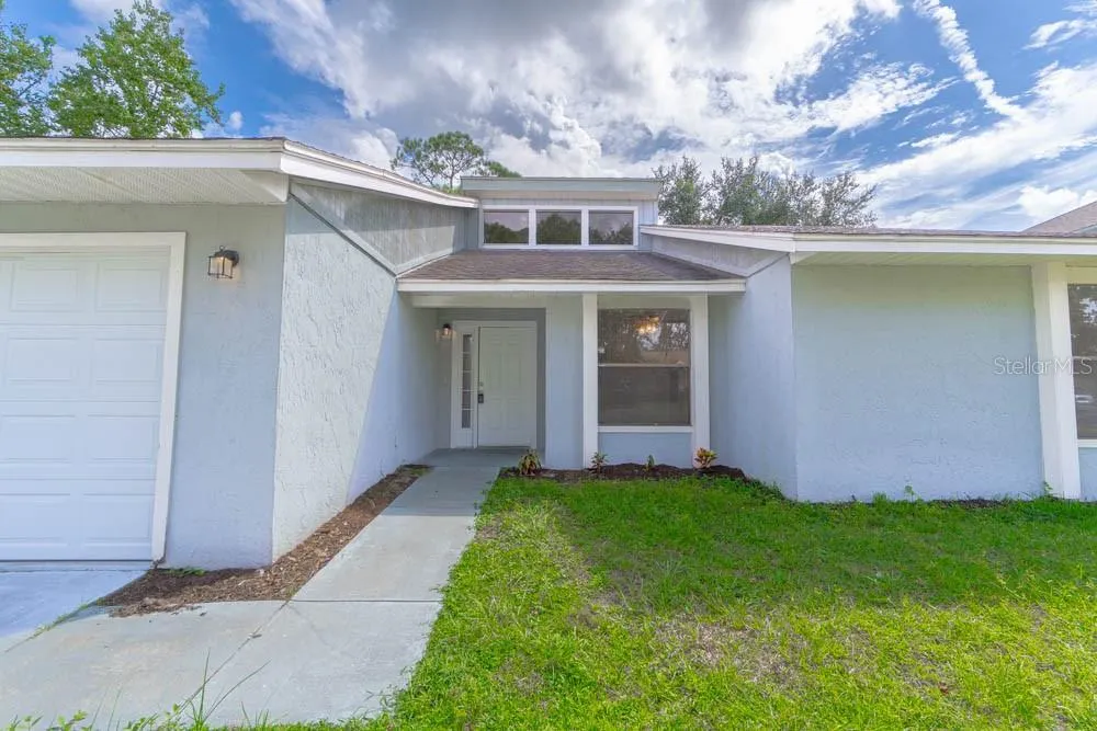 709 DEL RIO WAY
