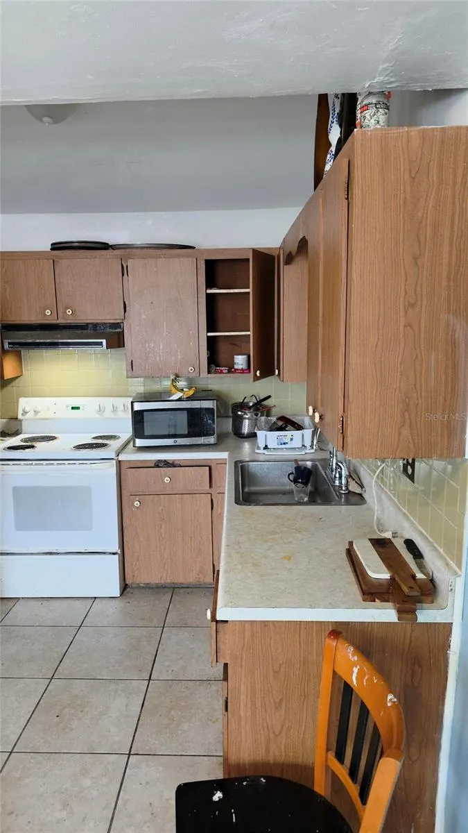 2548 W MAIN ST