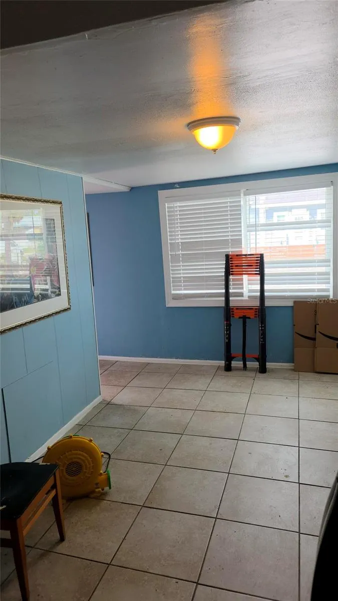 2548 W MAIN ST