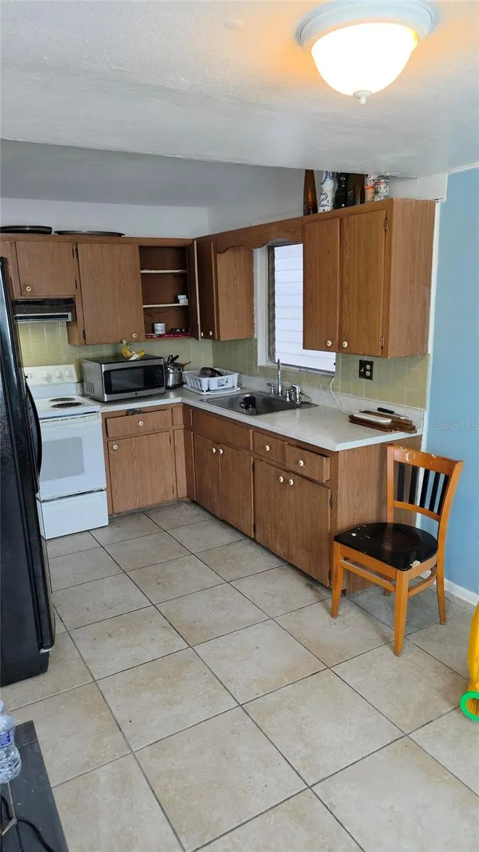 2548 W MAIN ST