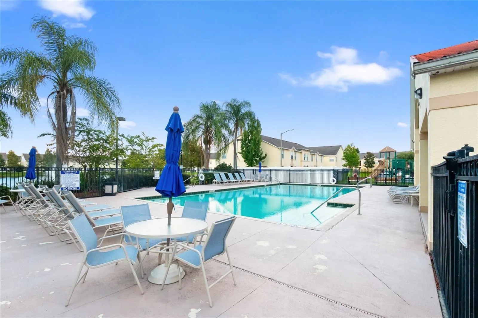 2838 CLUB CORTILE CIR