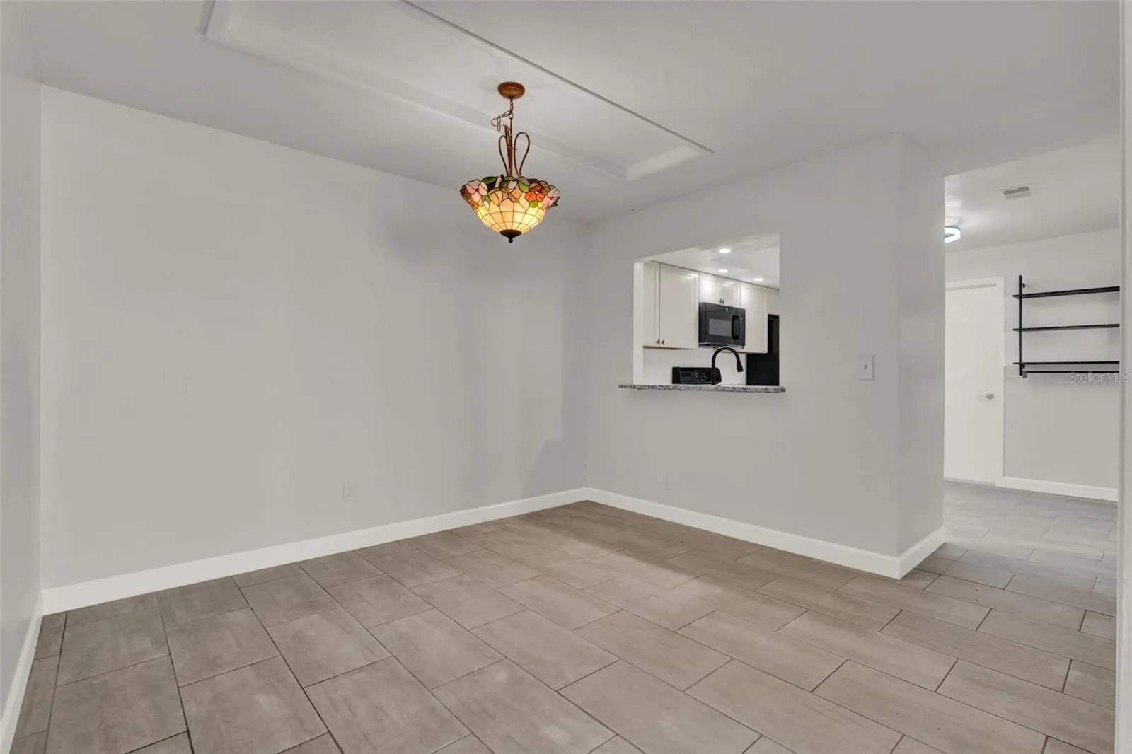 419 POPLAR CT