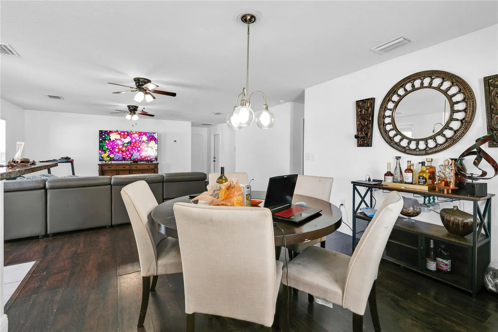 242 ABBOTSBURY DR