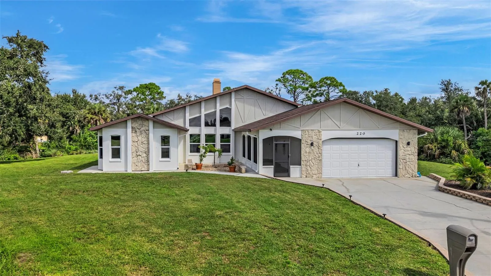 220 CIBOA AVE